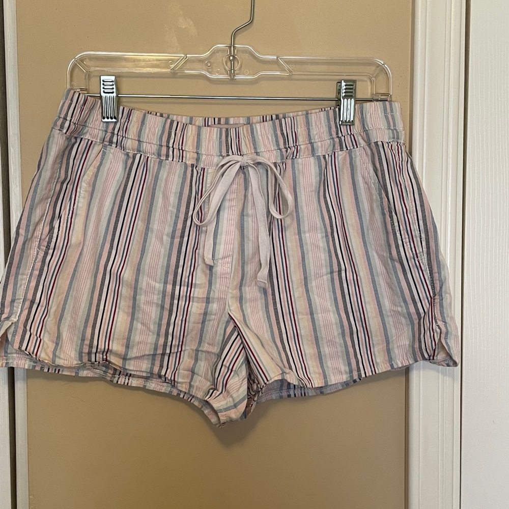 Gap Outlet shorts